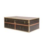 VOYAGER TRUNK COFFEE TABLE - AGED BROWN